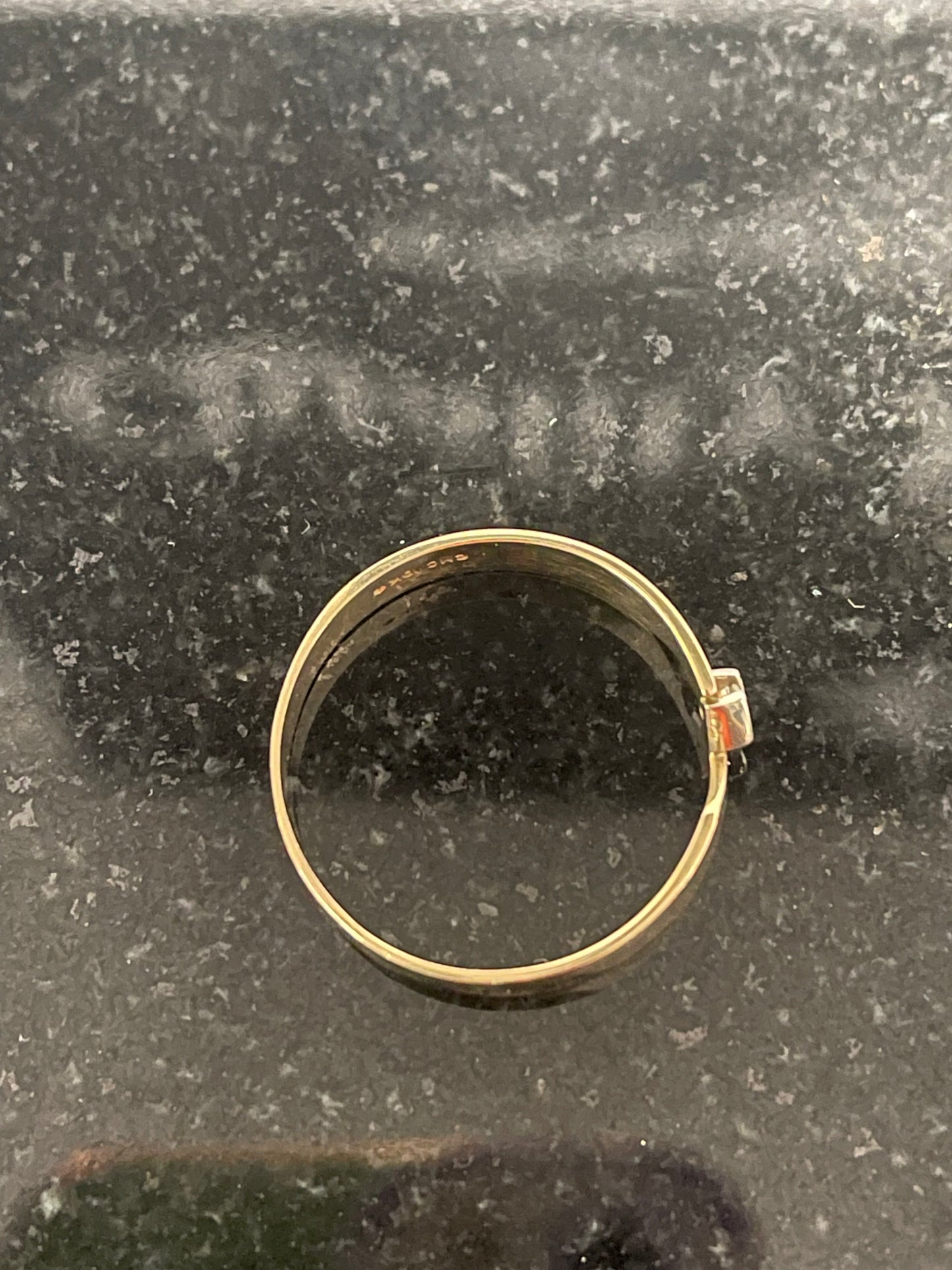 10K Ring With Diamond