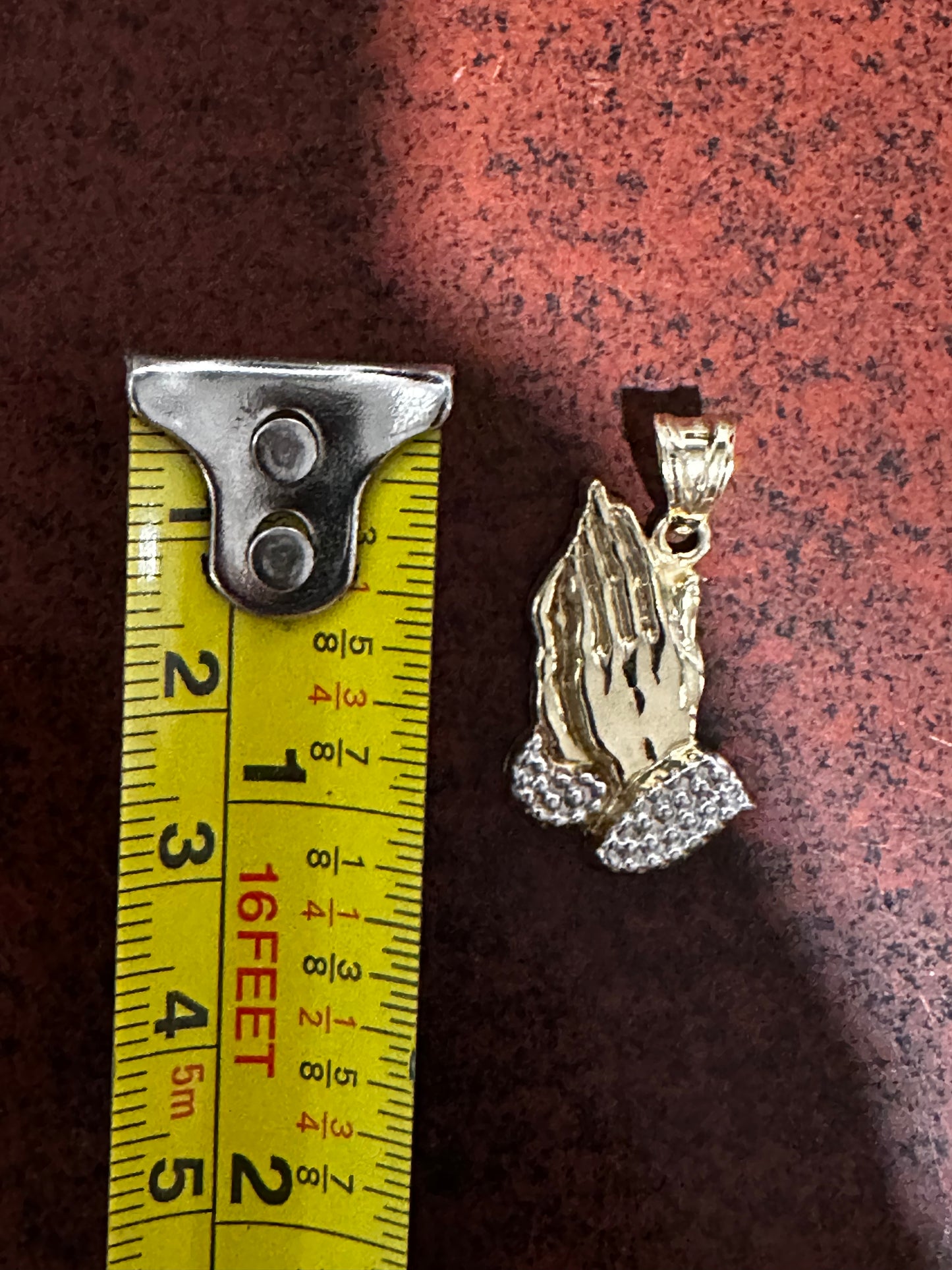 10K Praying Hands Pendant