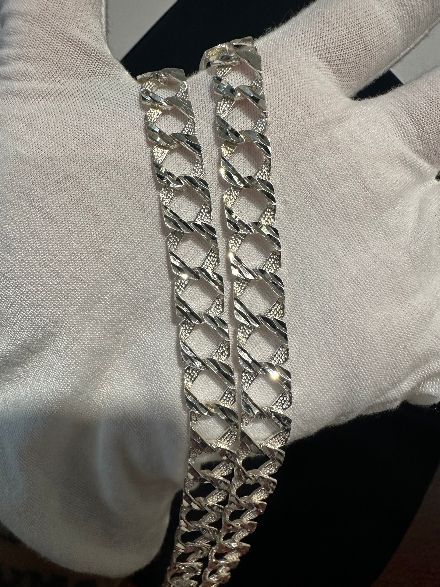 Silver Diamond Cut Chain 26”