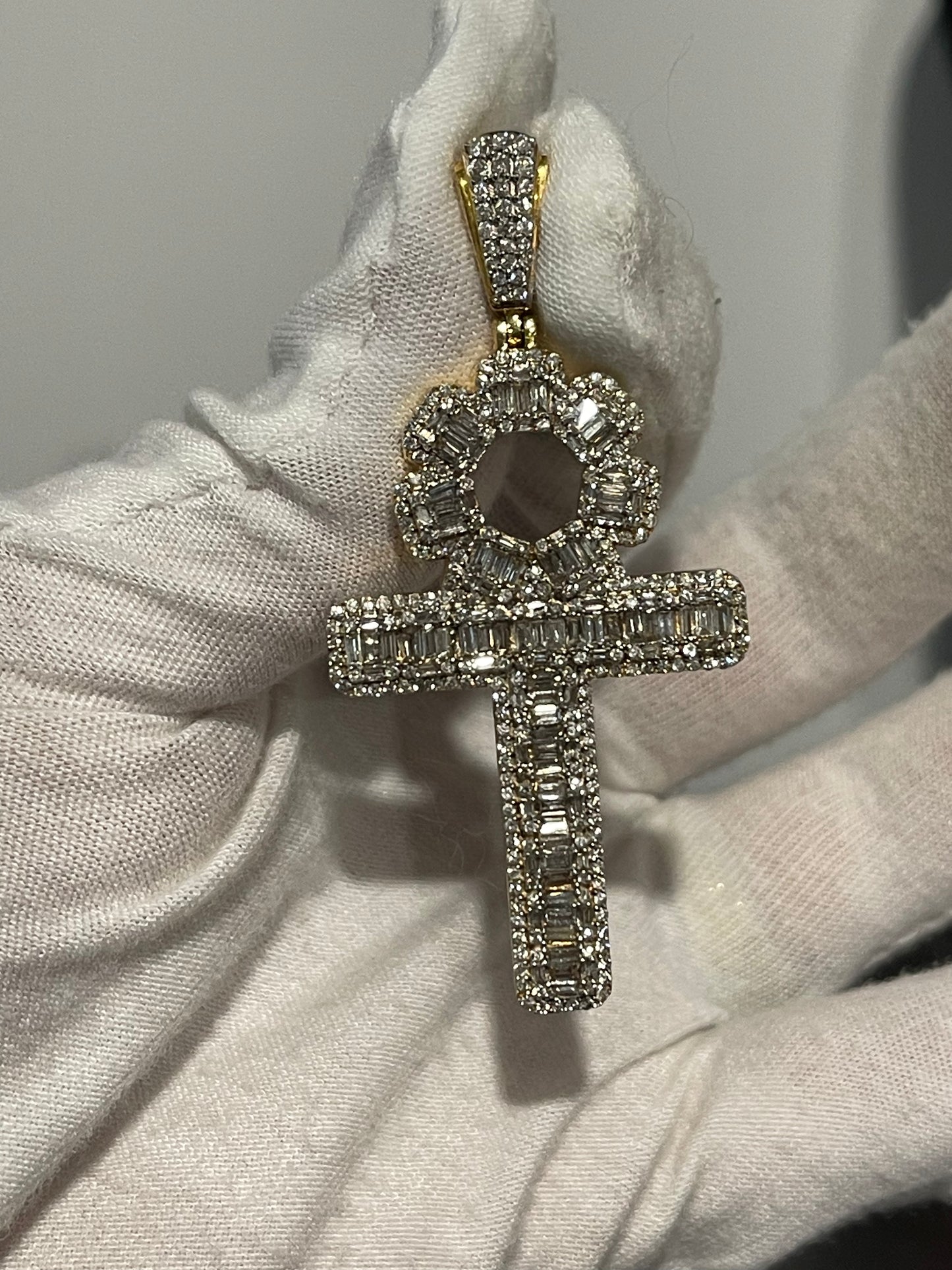 10K 4.75CT Natural Diamond Ankh Pendant