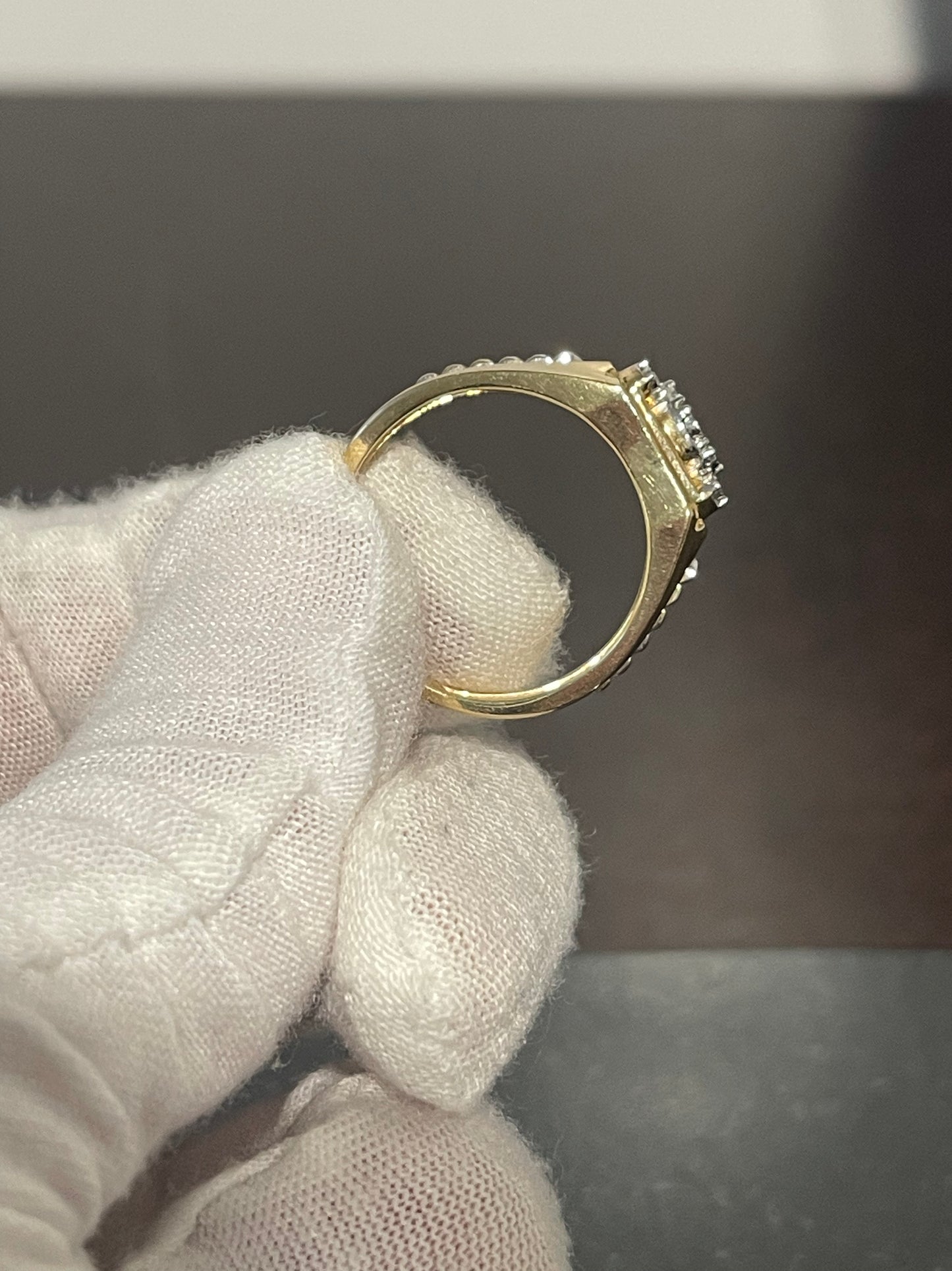 10K Natural Diamond Ring