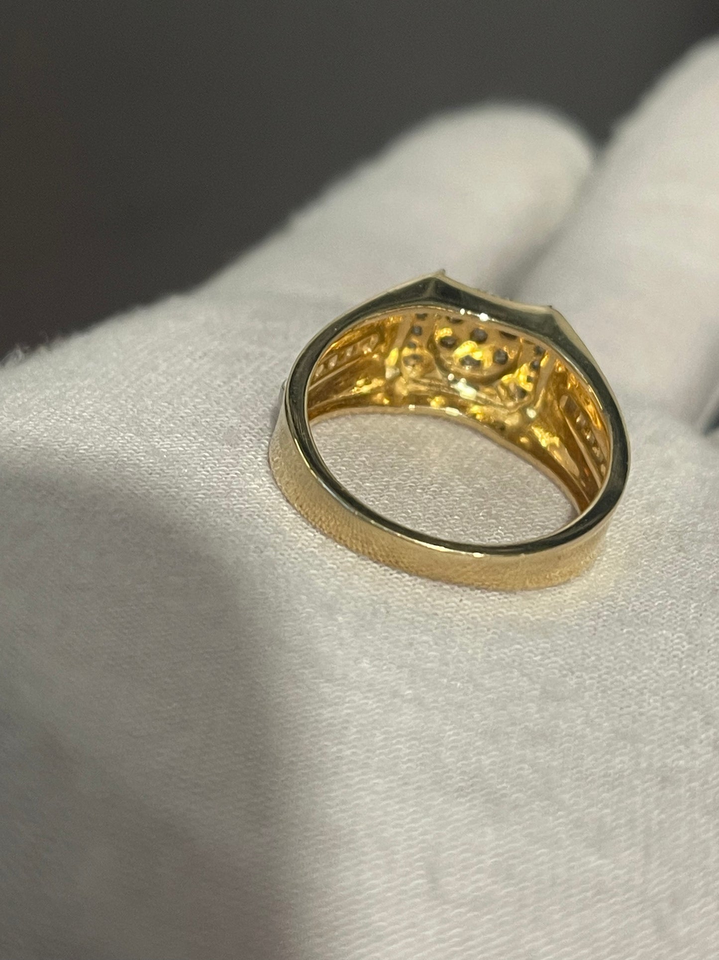 10K Natural Diamond Ring