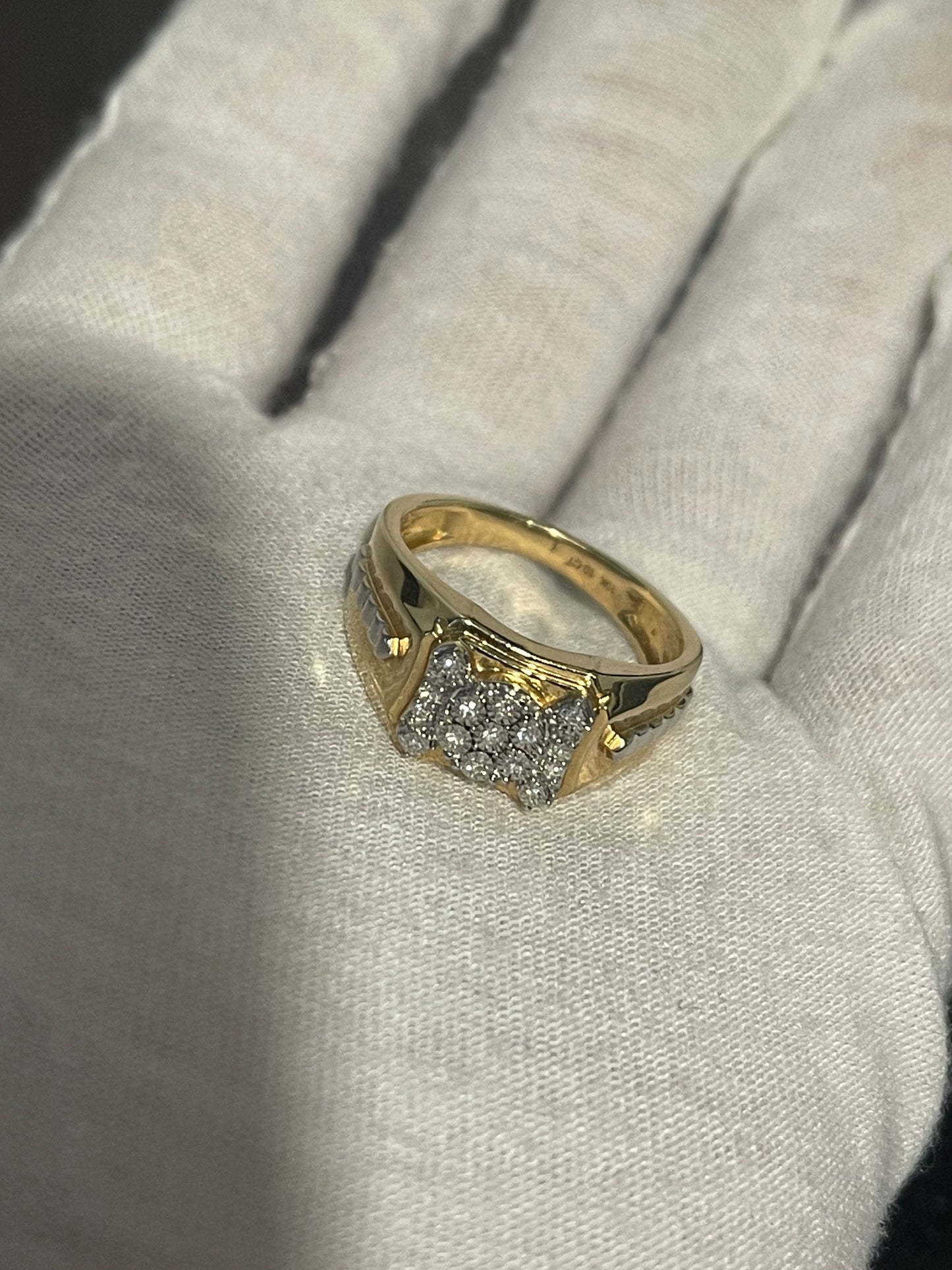 10K Natural Diamond Ring