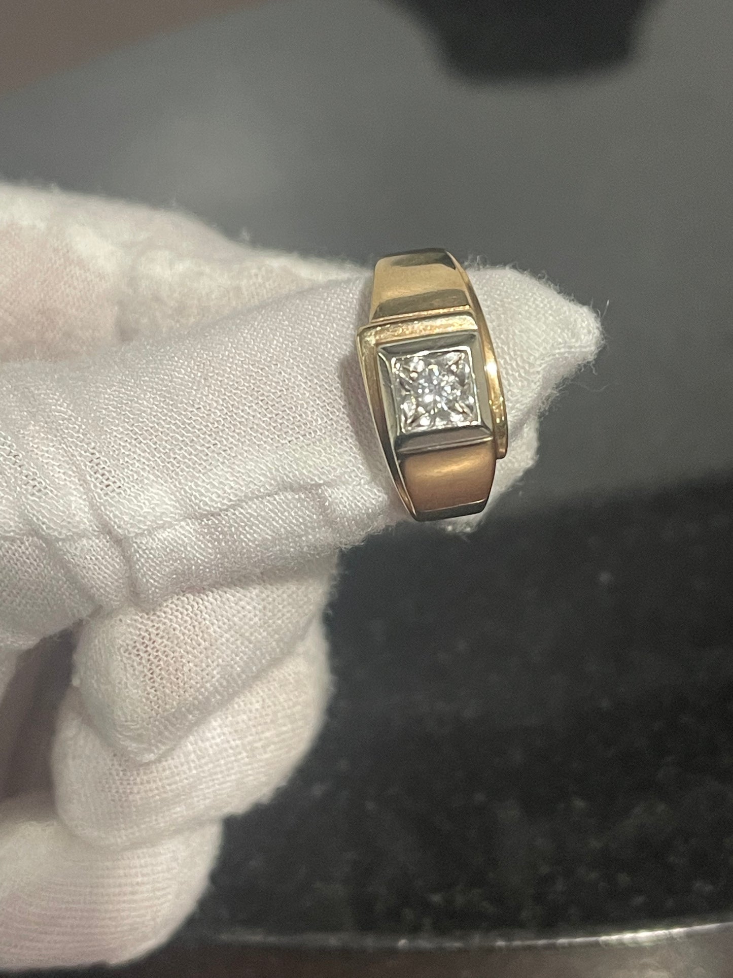 10K Men’s Diamond Ring