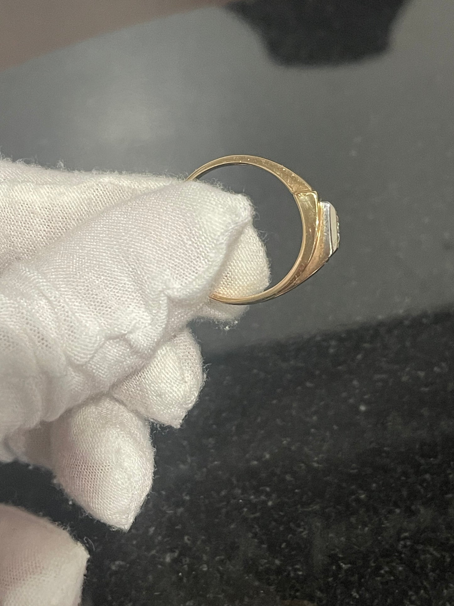 10K Men’s Diamond Ring