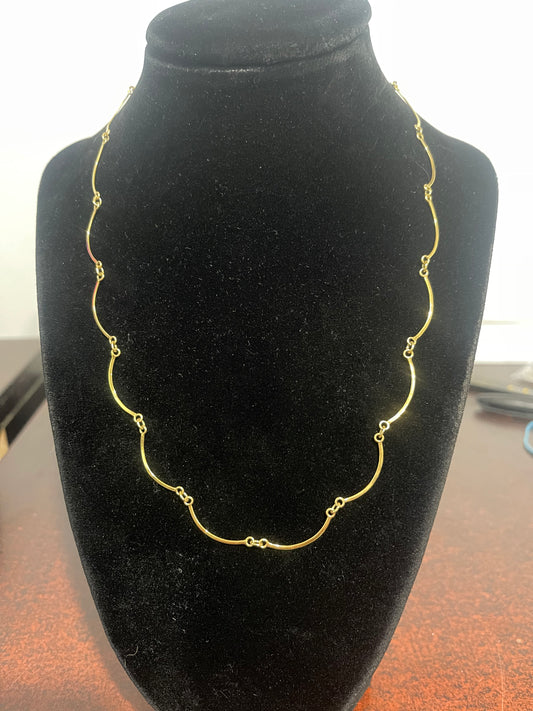 10K Curved Bar Station Necklace 18”