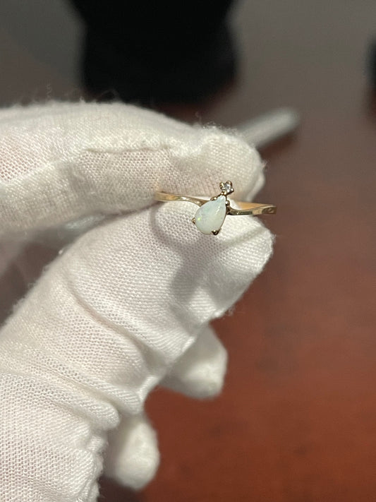 10K Opal/Diamond Ring