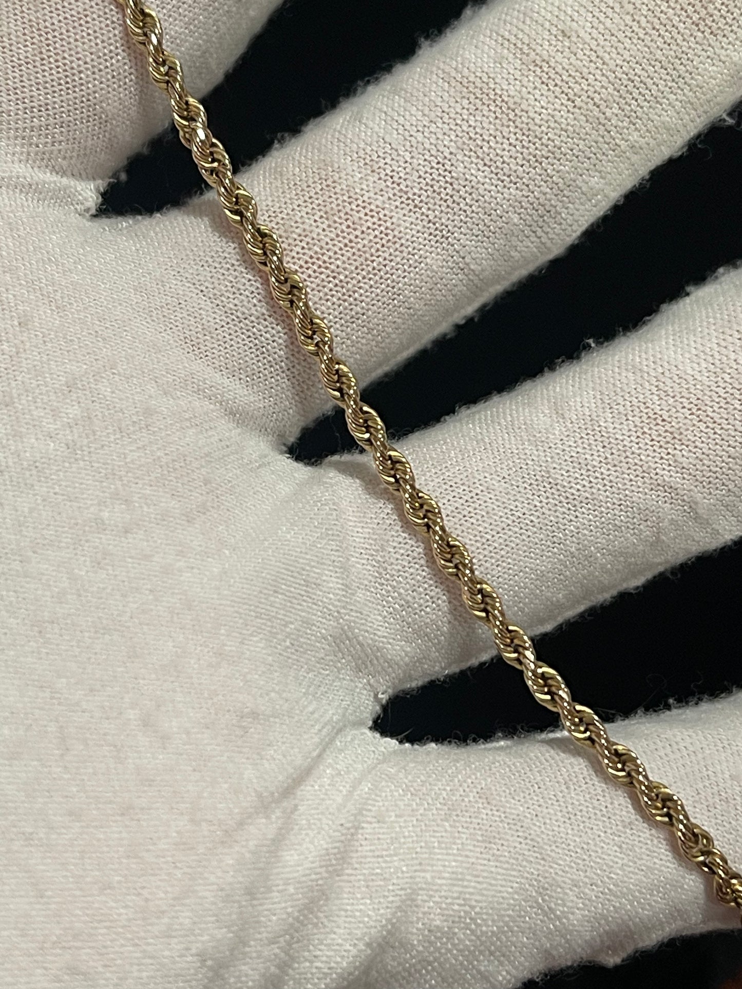 10K Solid Rope Chain 25”