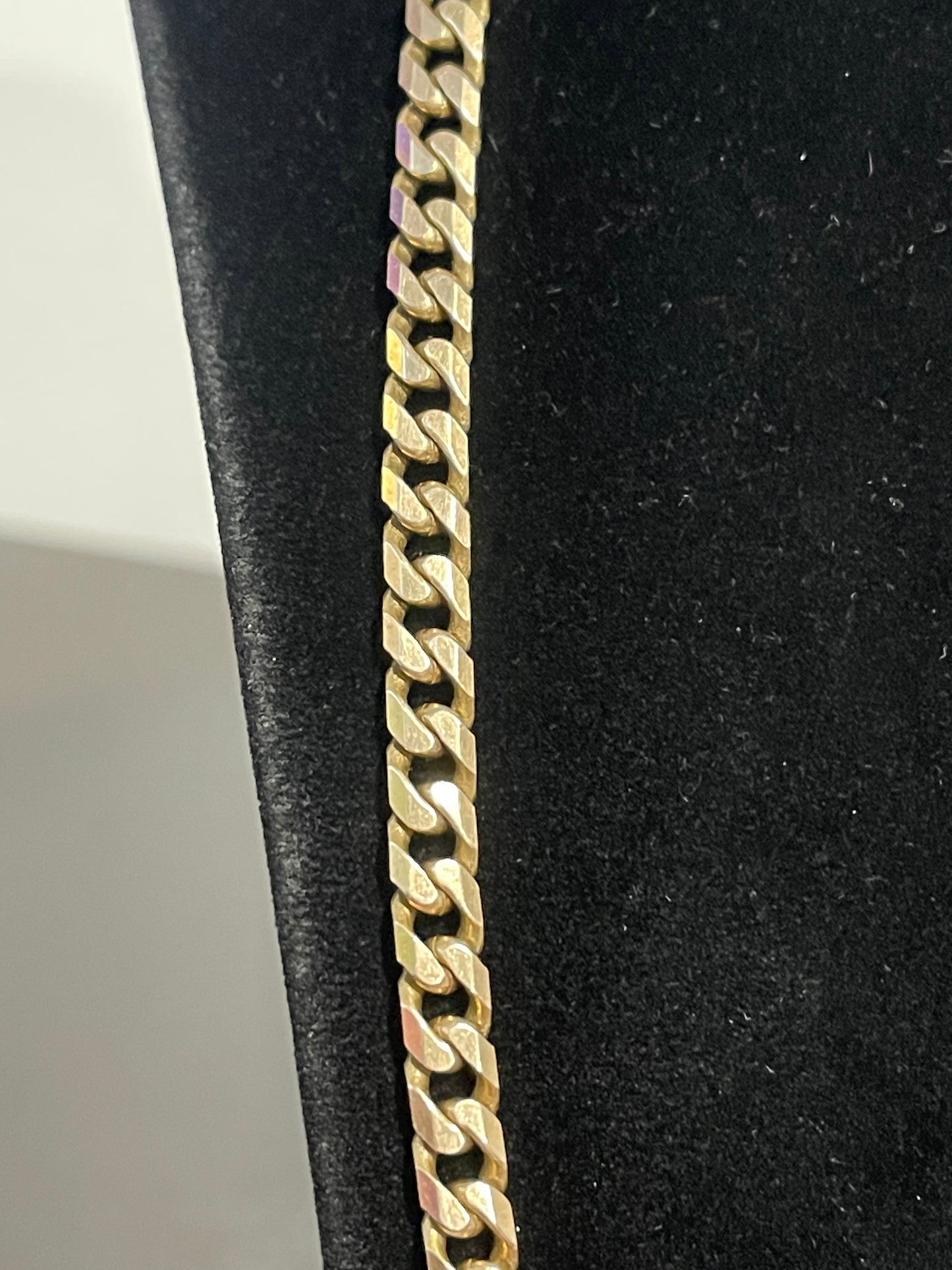 10K Curb Chain 22”