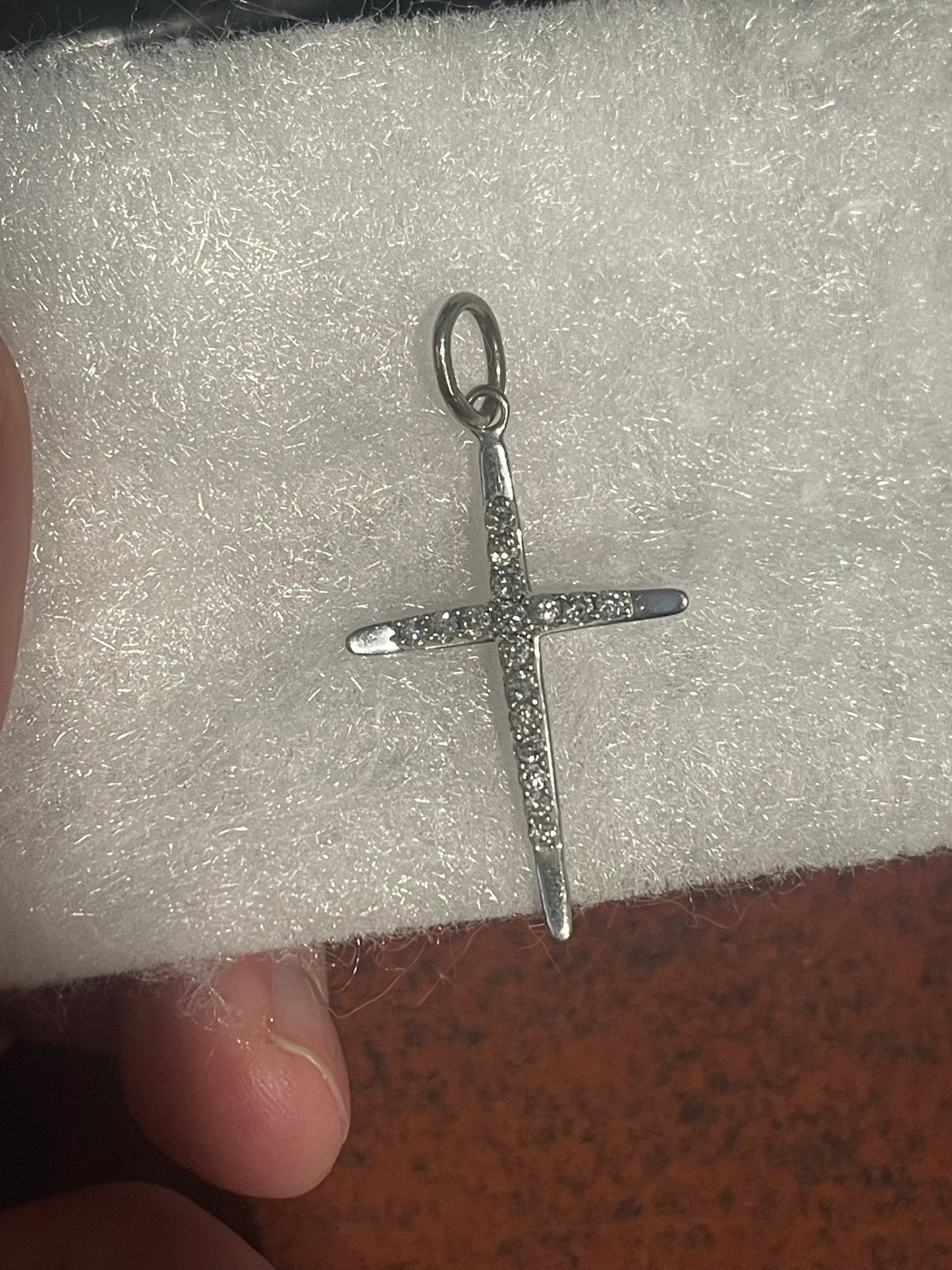 10K White Gold Diamond Pendant