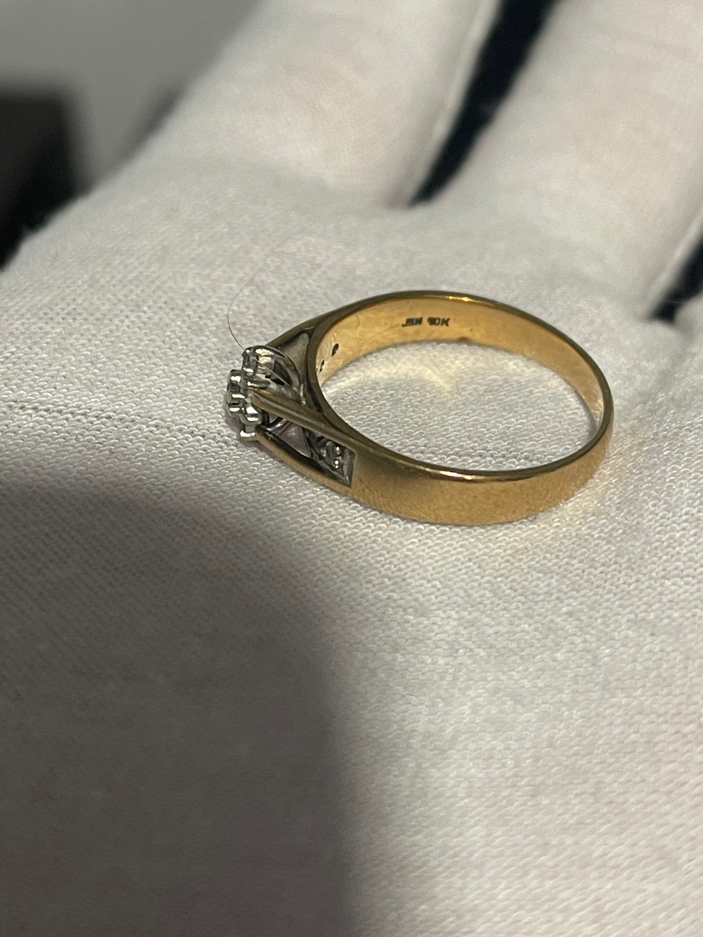 10K Diamond Ring