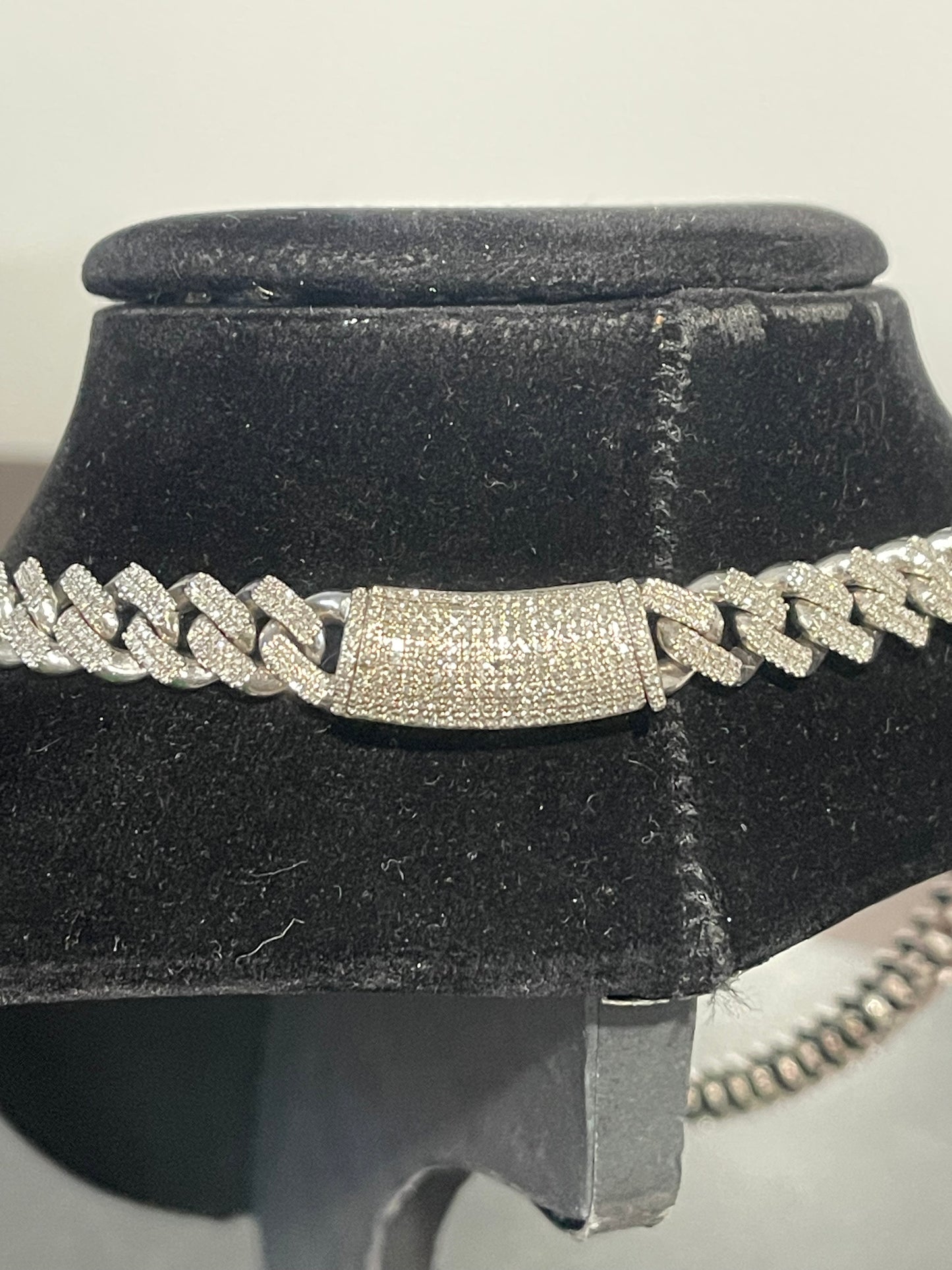 10K White Gold Natural Diamond Cuban 22”