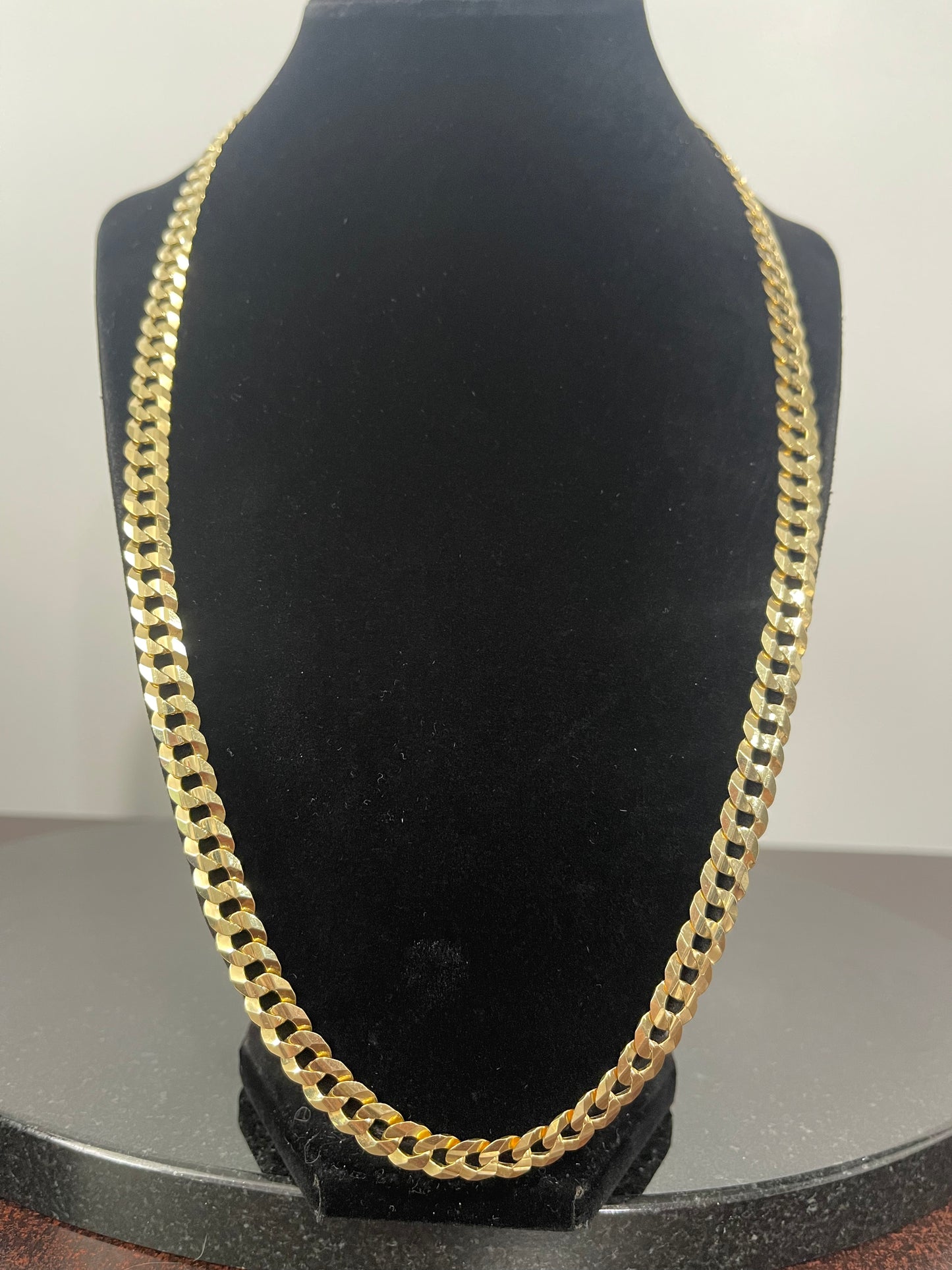 10K Solid Curb Chain 24”