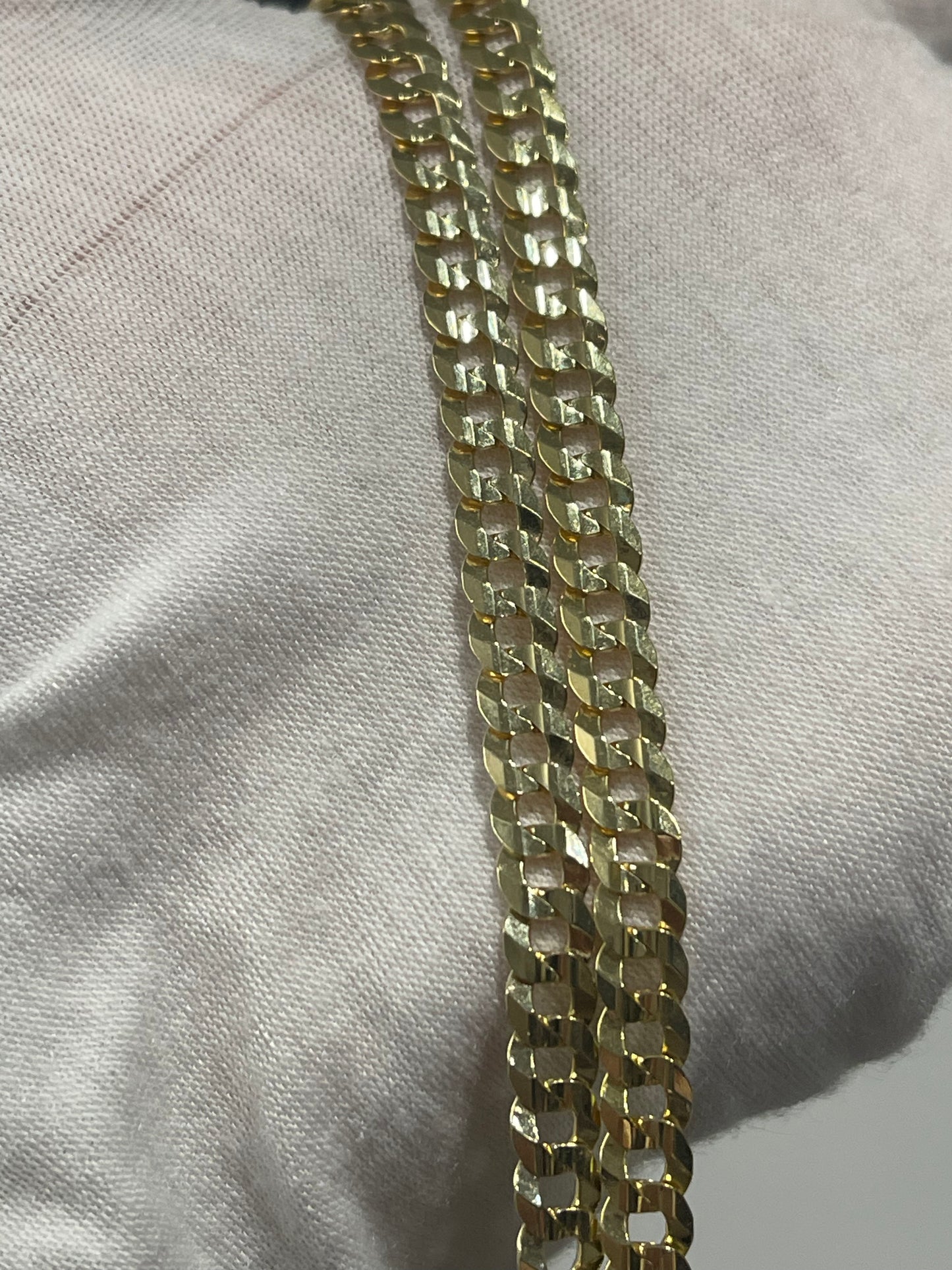 10K Solid Curb Chain 22”