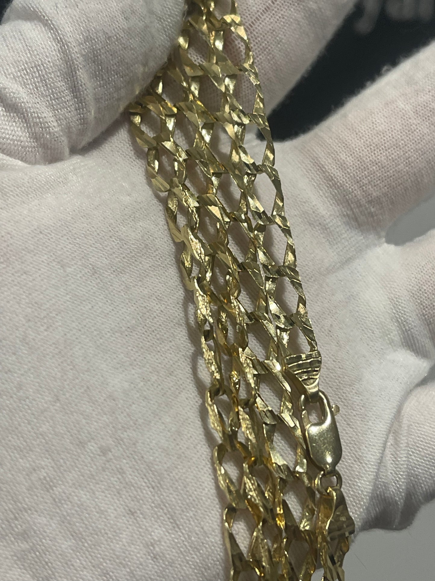 10K Solid DC Curb Chain 24”