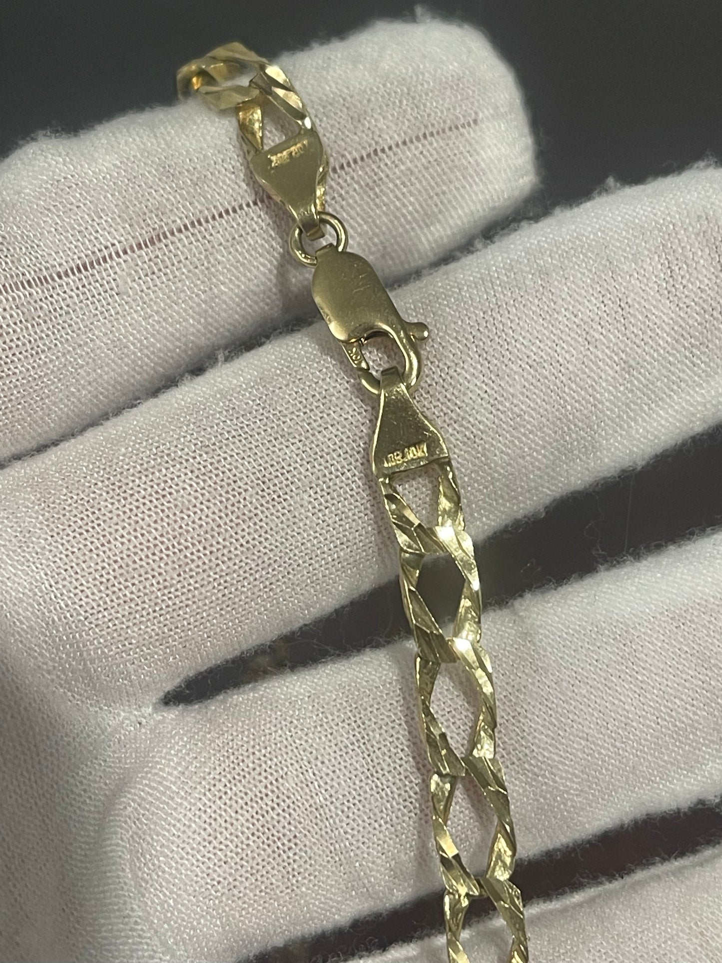 10K Solid DC Curb Chain 24”