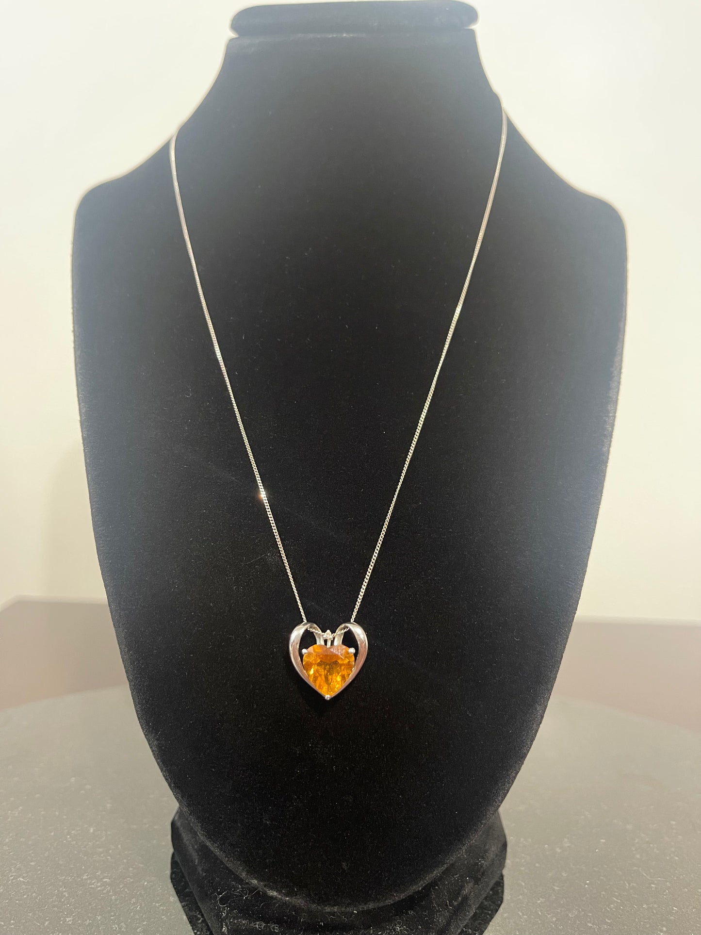 10K White Gold Amber Heart Pendant & Chain 19”