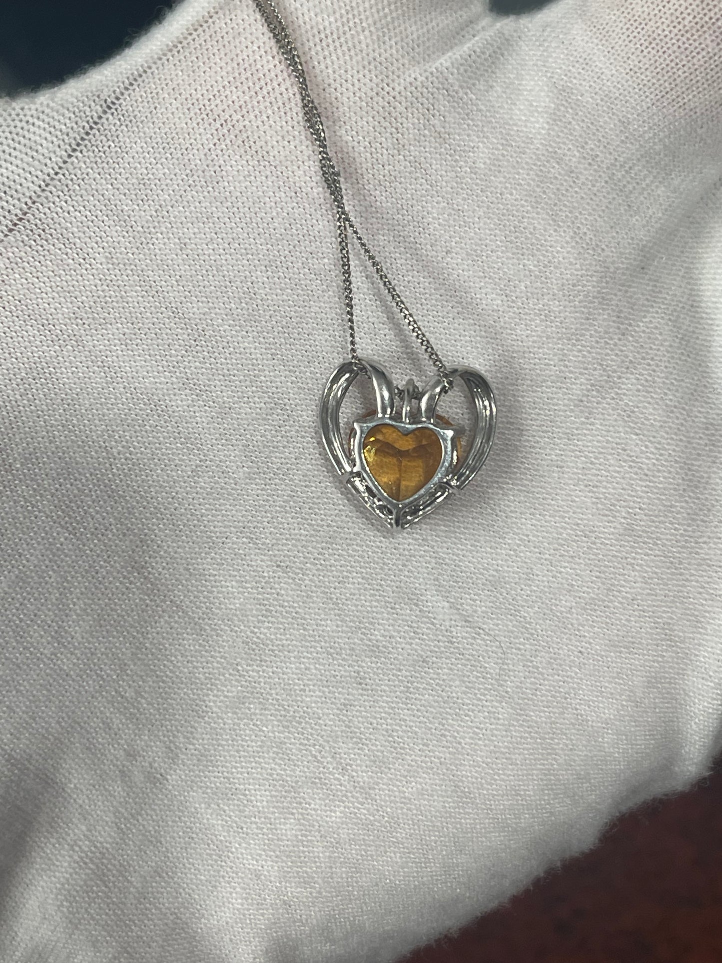 10K White Gold Amber Heart Pendant & Chain 19”