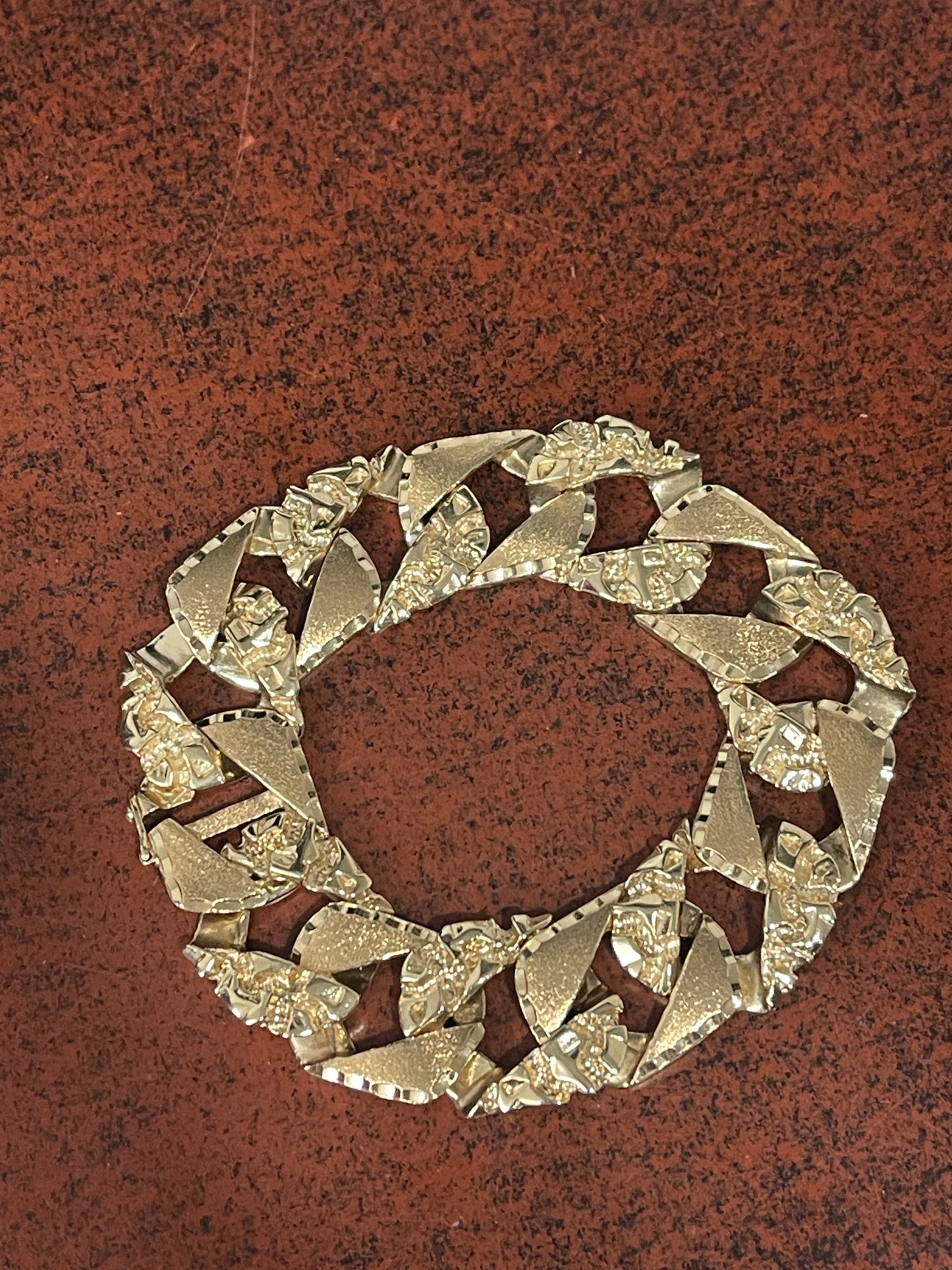 10K DC Nugget Bracelet 21.4mm Wide