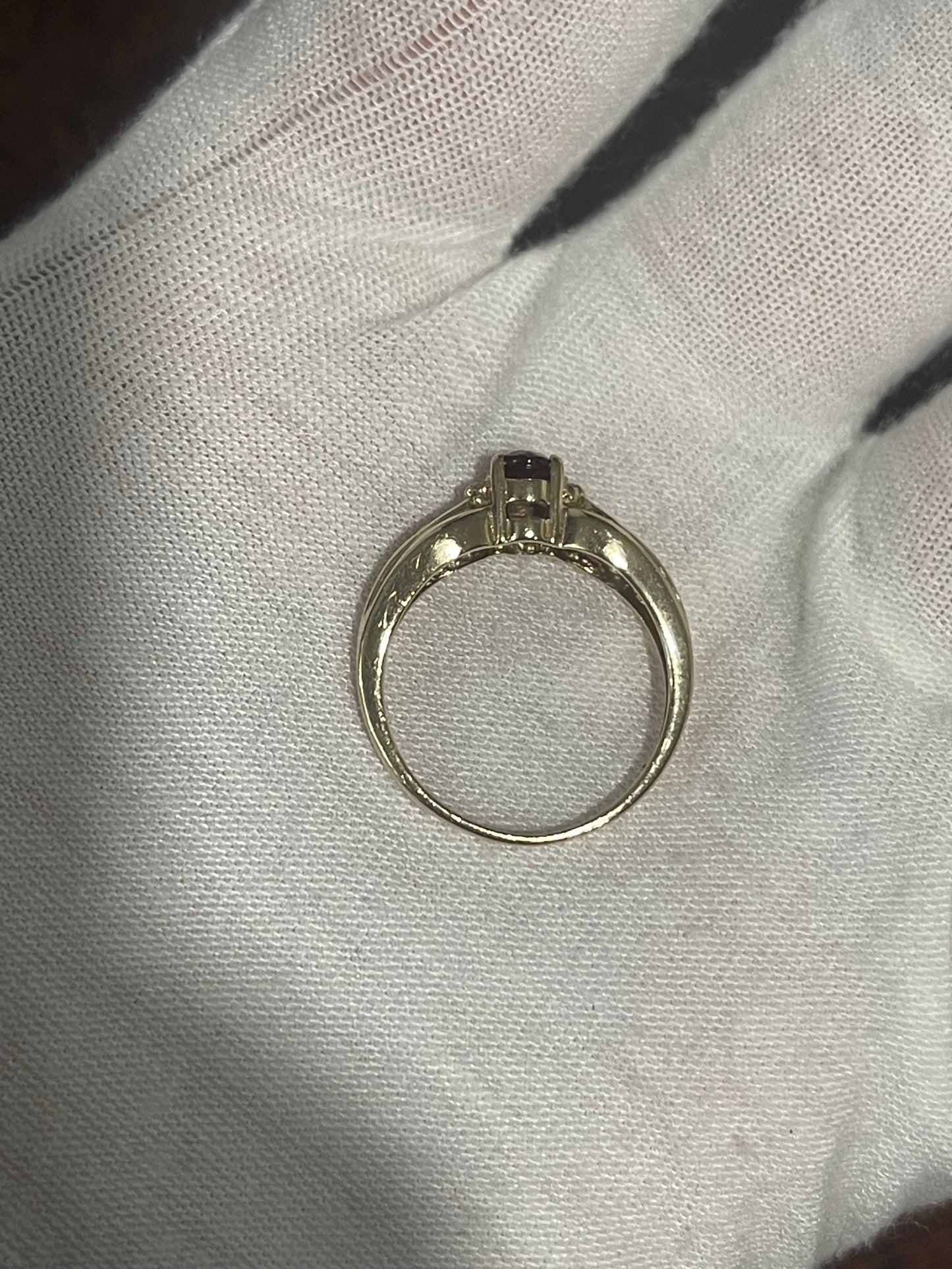 10K Garnet Ring