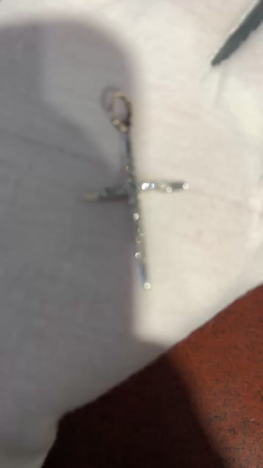 10K White Gold Diamond Pendant