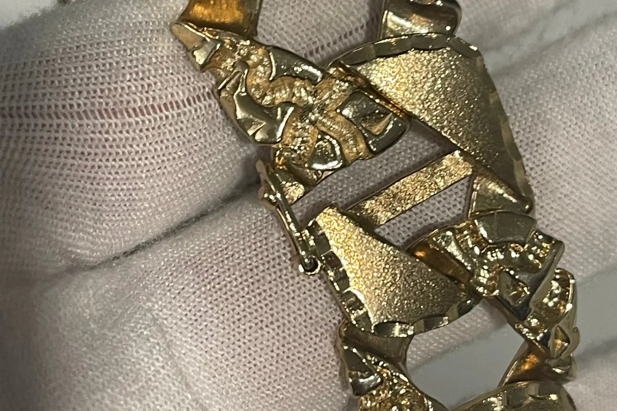 10K diamond-cut nugget bracelet